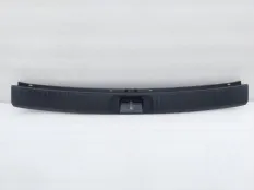 Кожух замка багажника Toyota Highlander