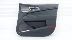 Обшивка двери Kia Sportage