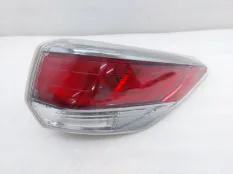 Фонарь Toyota Highlander