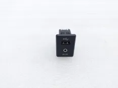 Адаптер USB \ AUX Nissan Qashqai