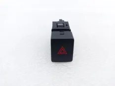 Кнопка аварийной сигнализации Nissan Qashqai