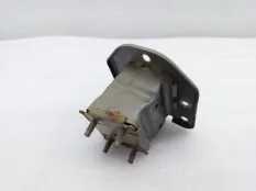 Кронштейн усилителя бампера Nissan Qashqai