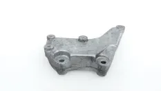 Кронштейн впускного коллектора Mercedes-Benz V-Class