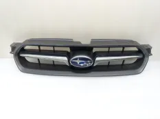 Решетка радиатора Subaru Legacy