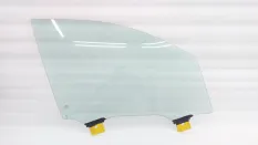 Стекло двери Audi Q7