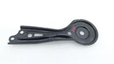 Кронштейн подрамника Toyota Camry