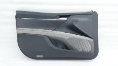 Обшивка двери Toyota Camry