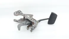 Педаль тормоза Toyota Camry