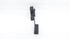 Педаль газа Mitsubishi Pajero Sport