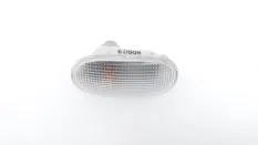 Повторитель поворота в крыло Mitsubishi Pajero Sport