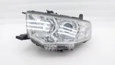 Фара Mitsubishi Pajero Sport
