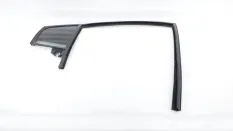 Уплотнитель стекла двери Dodge Charger