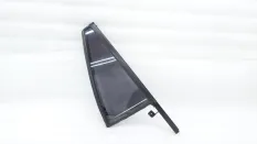 Форточка двери Volvo XC90