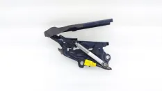 Петля капота Audi A6