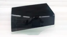 Стекло двери Audi A6