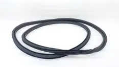 Уплотнитель проема двери Geely Monjaro