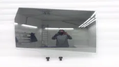 Стекло двери Kia Carnival