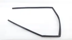 Уплотнитель стекла двери Honda CR-V
