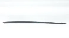 Молдинг лобового стекла Hyundai Staria