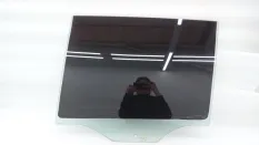 Стекло двери Volkswagen Tiguan