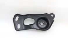 Кронштейн подрамника Kia K5