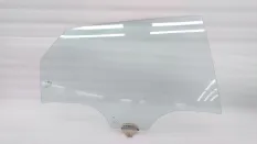 Стекло двери Kia K5
