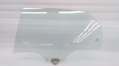 Стекло двери Kia K5