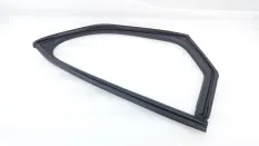 Уплотнитель стекла двери Kia K5