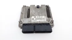 Блок управления двигателем Skoda Superb