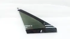 Форточка двери Kia K5