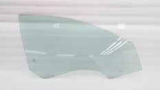 Стекло двери Skoda Superb