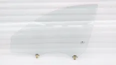 Стекло двери Kia Cerato