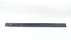 Уплотнитель двери Toyota Camry