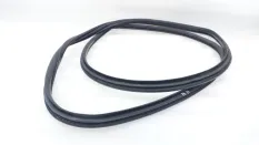 Уплотнитель проема двери Toyota Camry