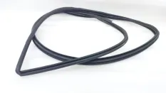 Уплотнитель проема двери Toyota Camry