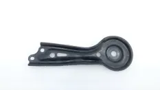 Кронштейн подрамника Toyota Camry