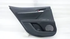 Обшивка двери Toyota Camry