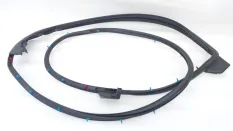 Уплотнитель двери Toyota Camry