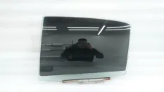 Стекло двери Toyota Camry
