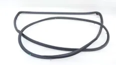 Уплотнитель двери Toyota Alphard