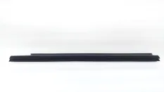 Уплотнитель стекла двери Toyota Highlander