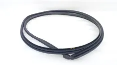 Уплотнитель проема двери Toyota Highlander