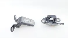 Петля двери Toyota RAV4