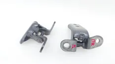 Петля двери Toyota RAV4