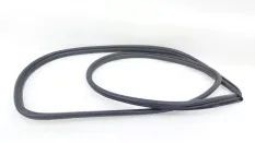 Уплотнитель проема двери Toyota RAV4
