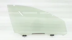 Стекло двери Toyota RAV4