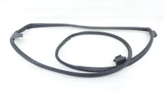 Уплотнитель двери Toyota Camry