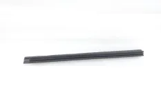 Уплотнитель стекла двери Toyota Camry