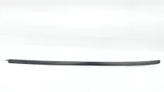 Молдинг лобового стекла Toyota Camry
