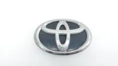 Эмблема Toyota Camry